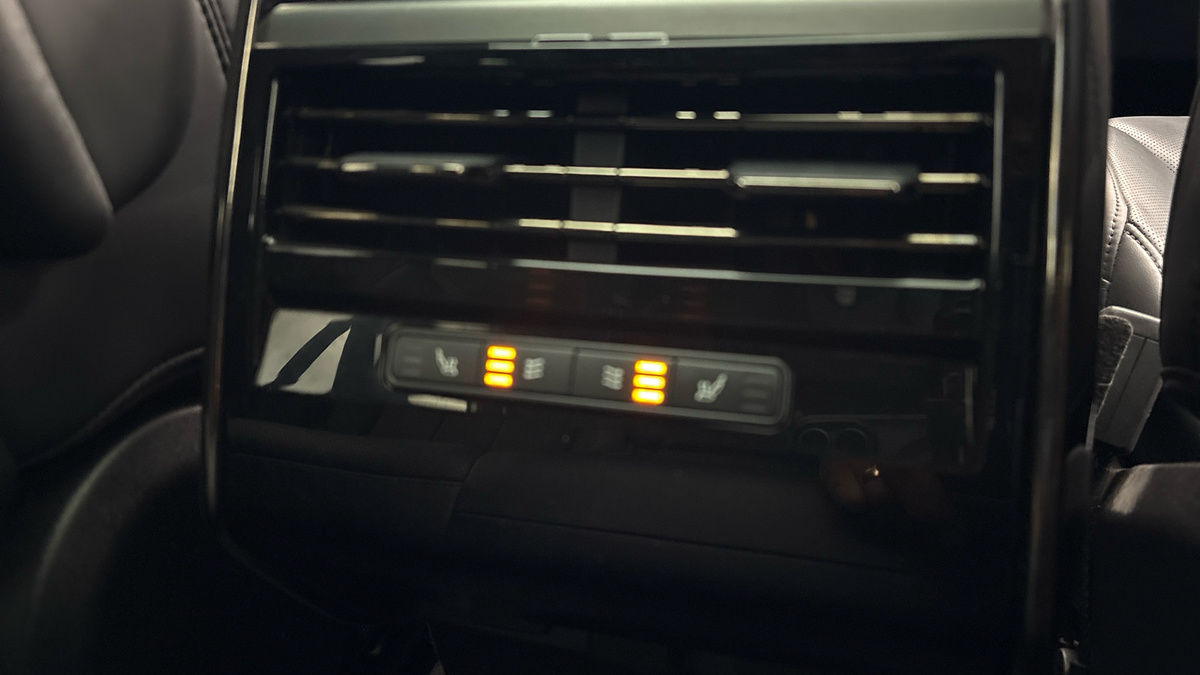 Land Rover Range Rover Sport Image 27