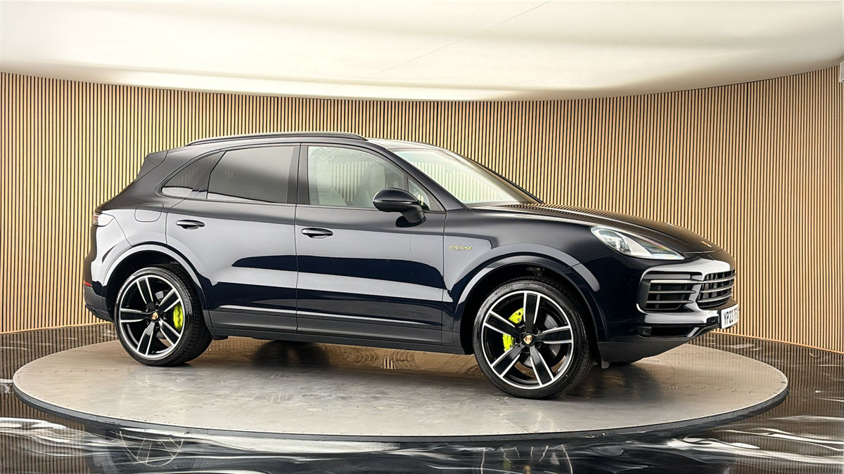 More views of Porsche Cayenne