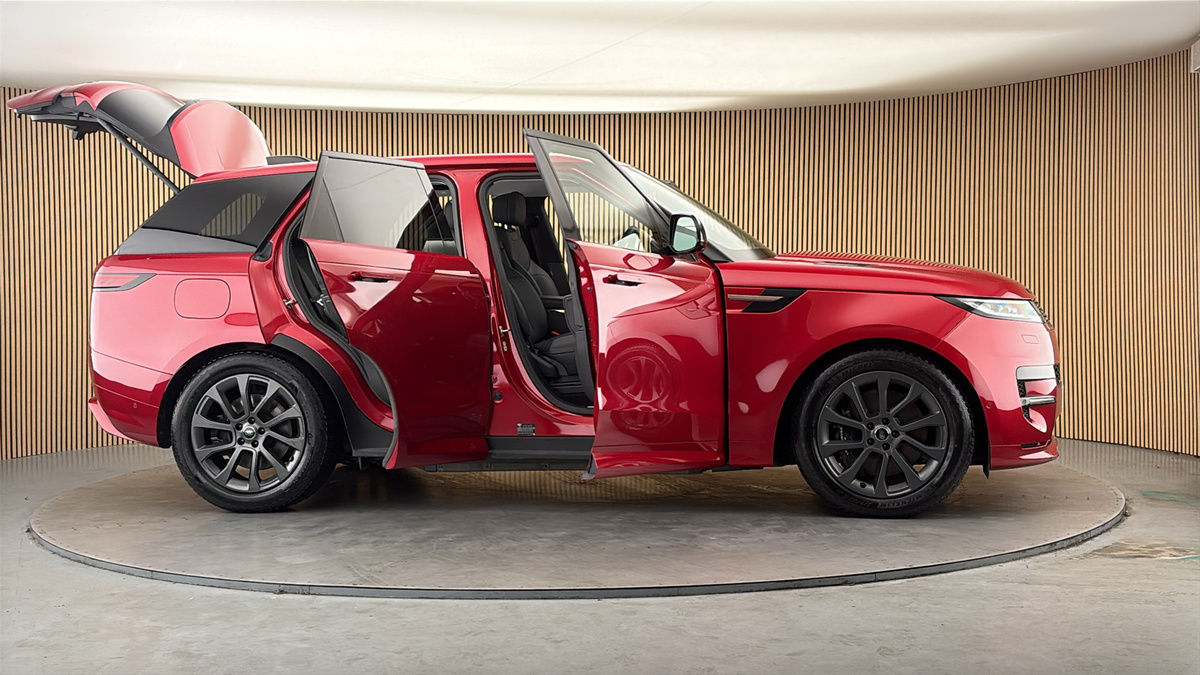 More views of Land Rover Range Rover Sport