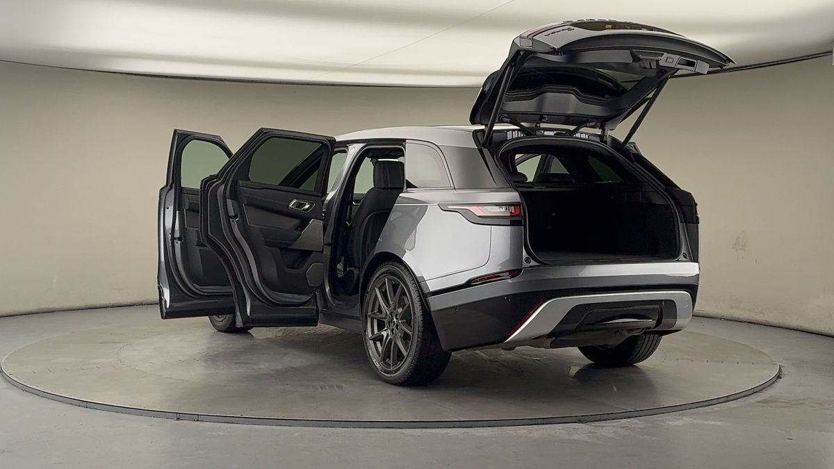 Land Rover Range Rover Velar Image 23