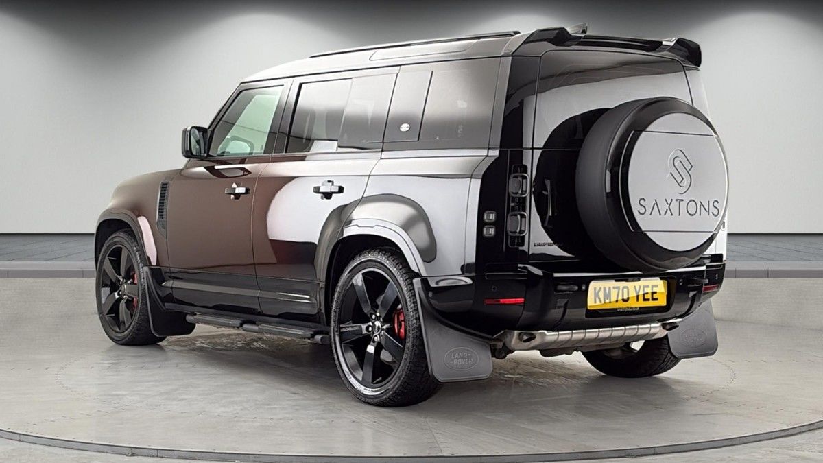 Land Rover Defender 110 Image 2