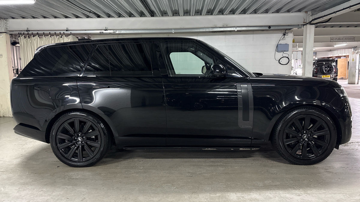 Land Rover Range Rover Image 16