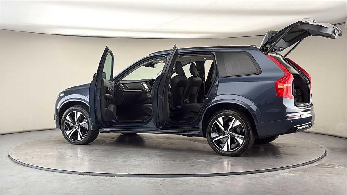 More views of Volvo XC90