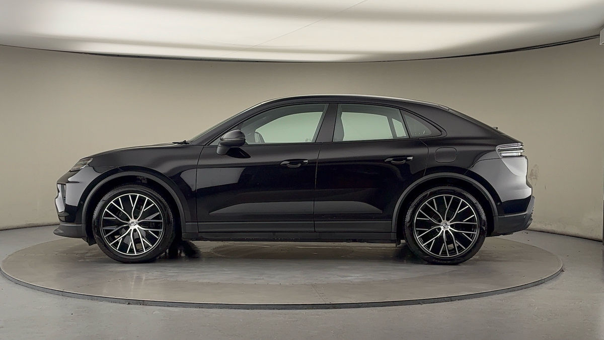 Porsche Macan Image 15