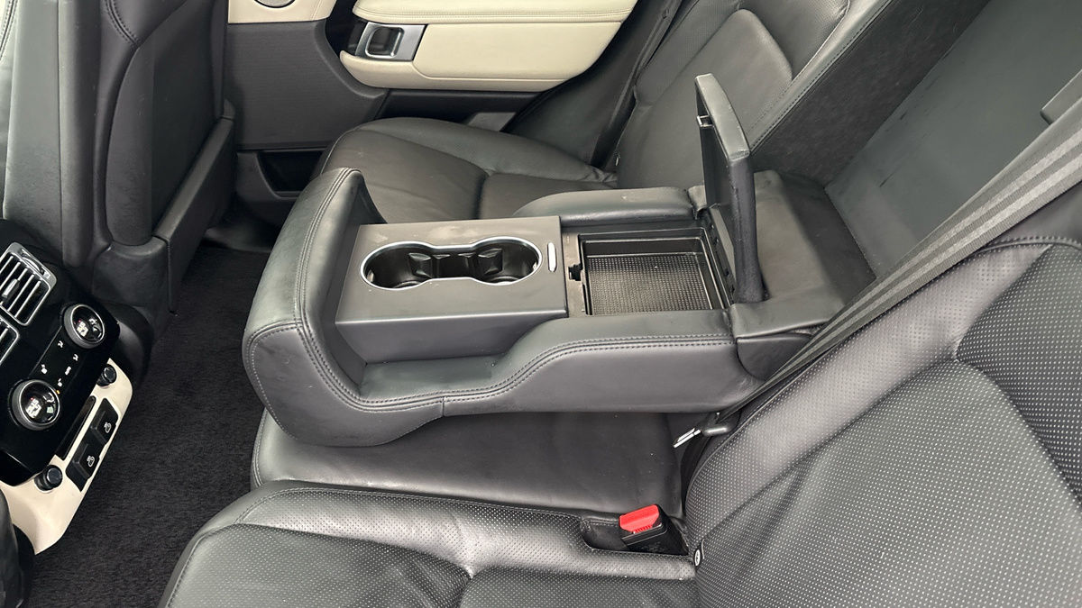 Land Rover Range Rover Image 9