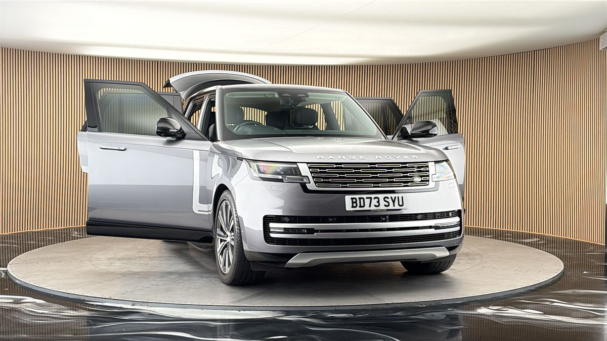 More views of Land Rover Range Rover
