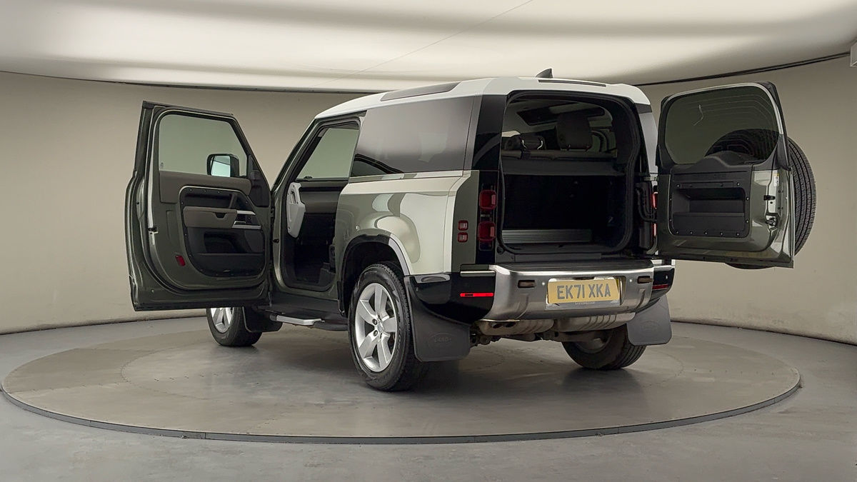 Land Rover Defender 90 Image 23