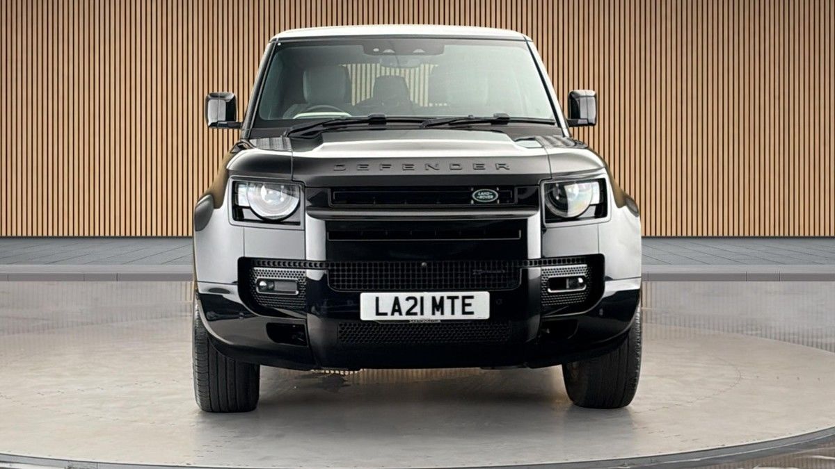 Land Rover Defender 90 Image 3