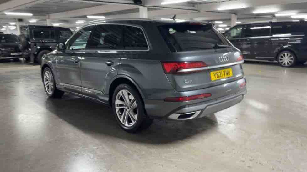 More views of Audi Q7