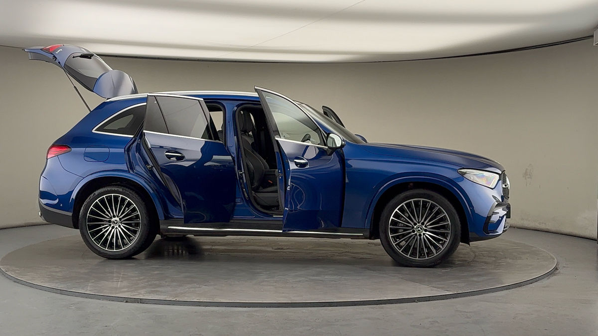 More views of Mercedes-Benz GLC