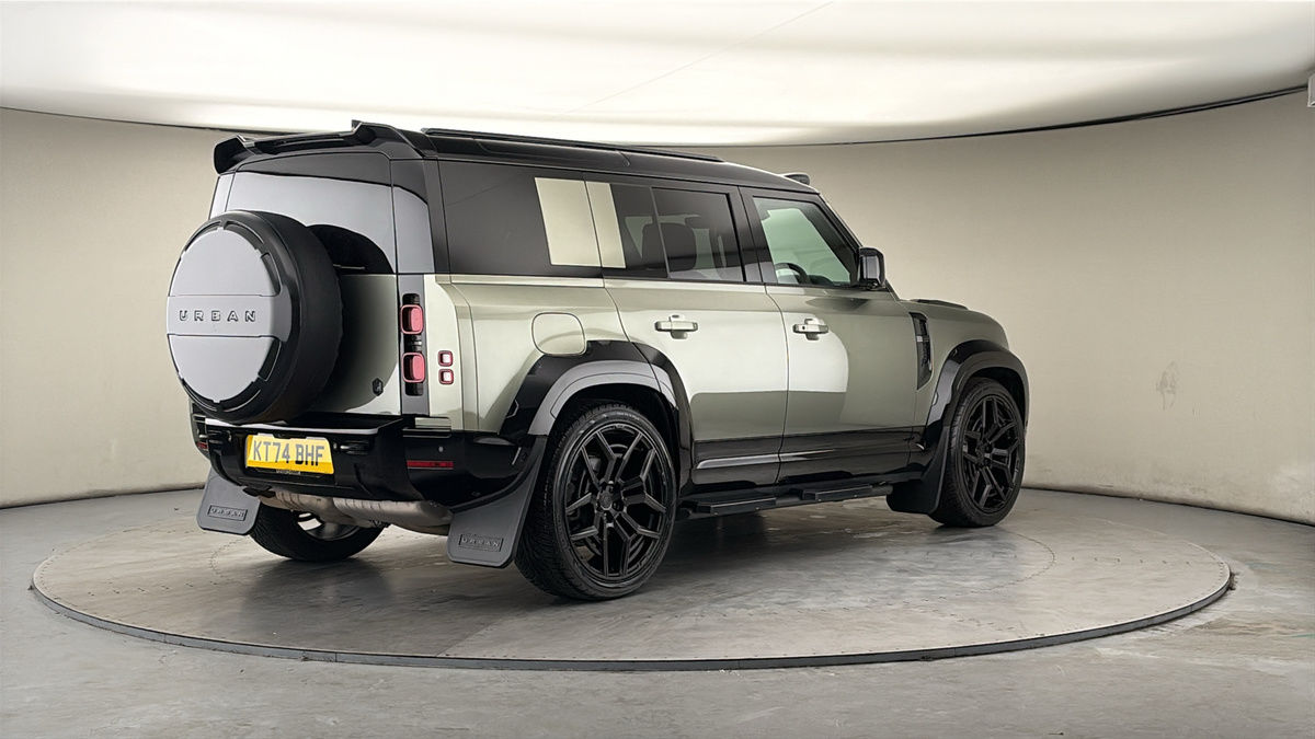 Land Rover Defender 110 Urban Image 21