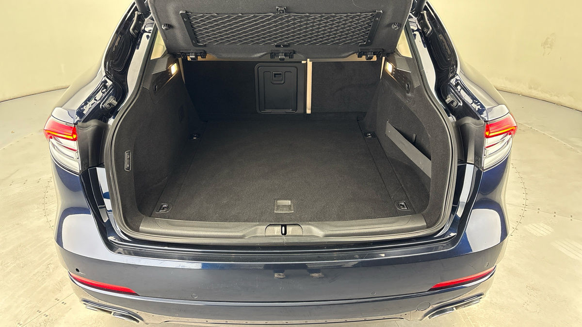 Maserati Levante Image 11