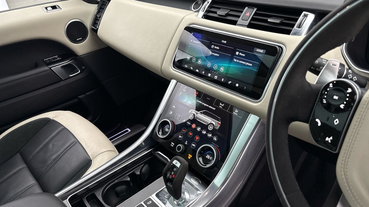 Land Rover Range Rover Sport Image 18