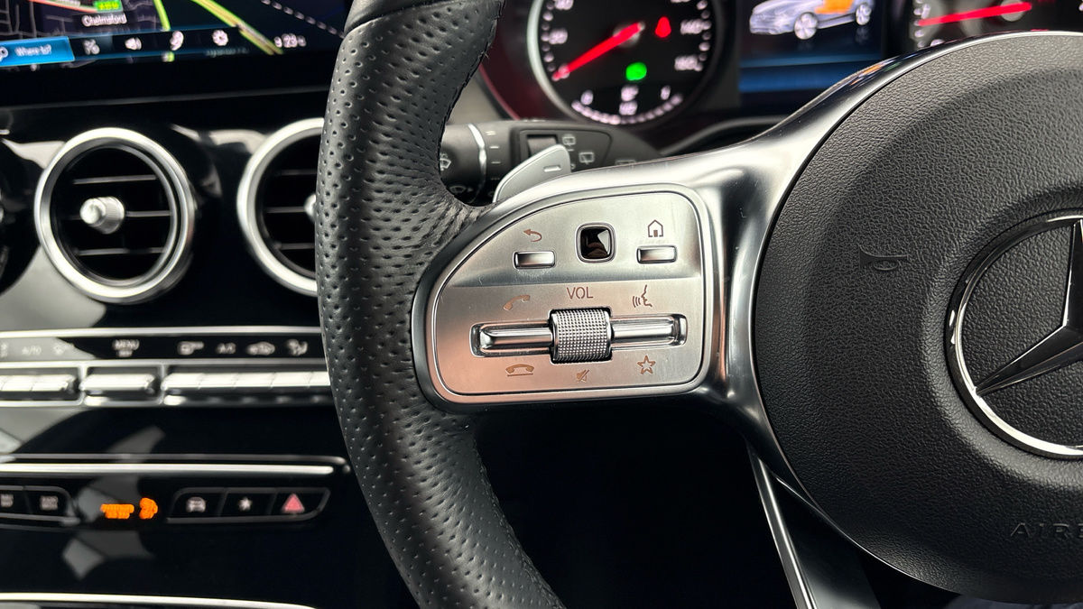 Mercedes-Benz GLC Image 13