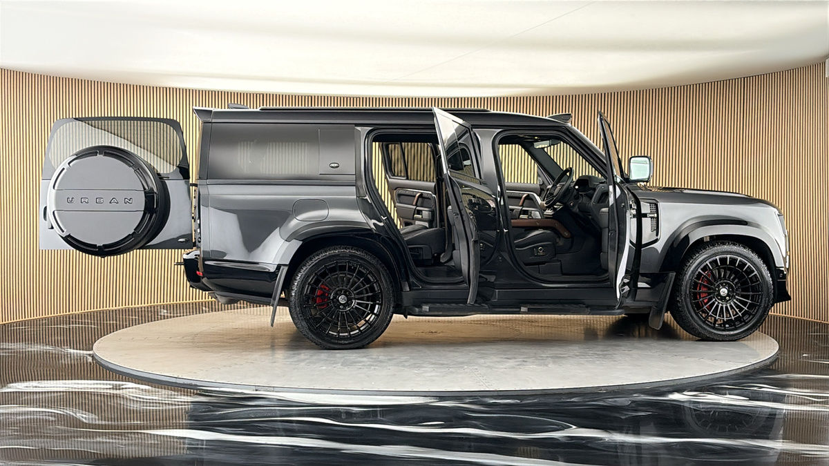 More views of Land Rover Defender 130