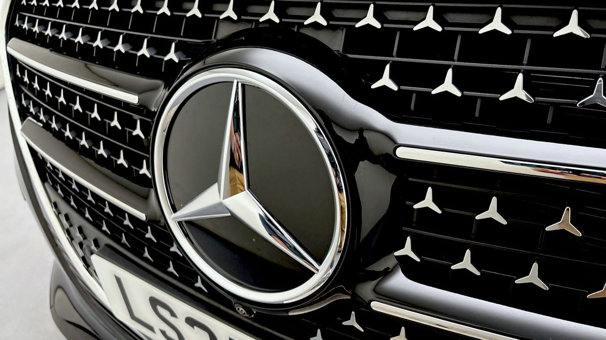 Mercedes-Benz V Class Image 24