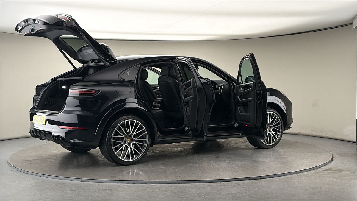 More views of Porsche Cayenne