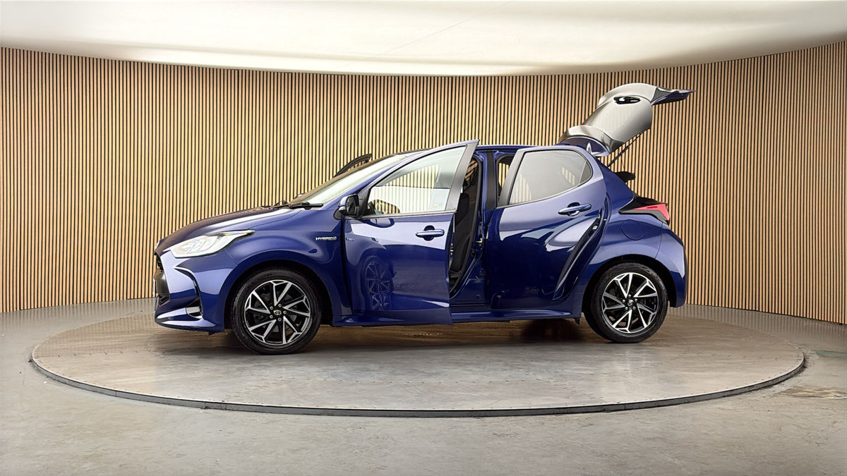 More views of Toyota Yaris