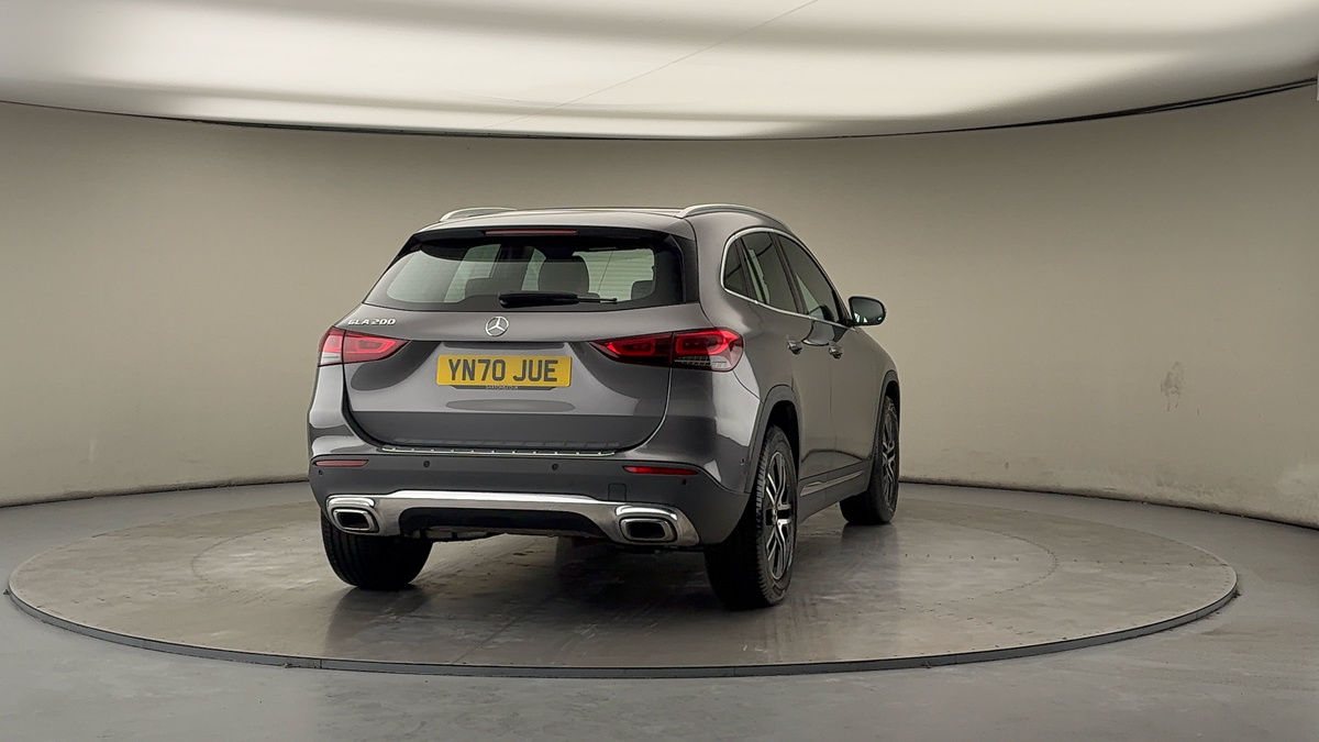 More views of Mercedes-Benz GLA