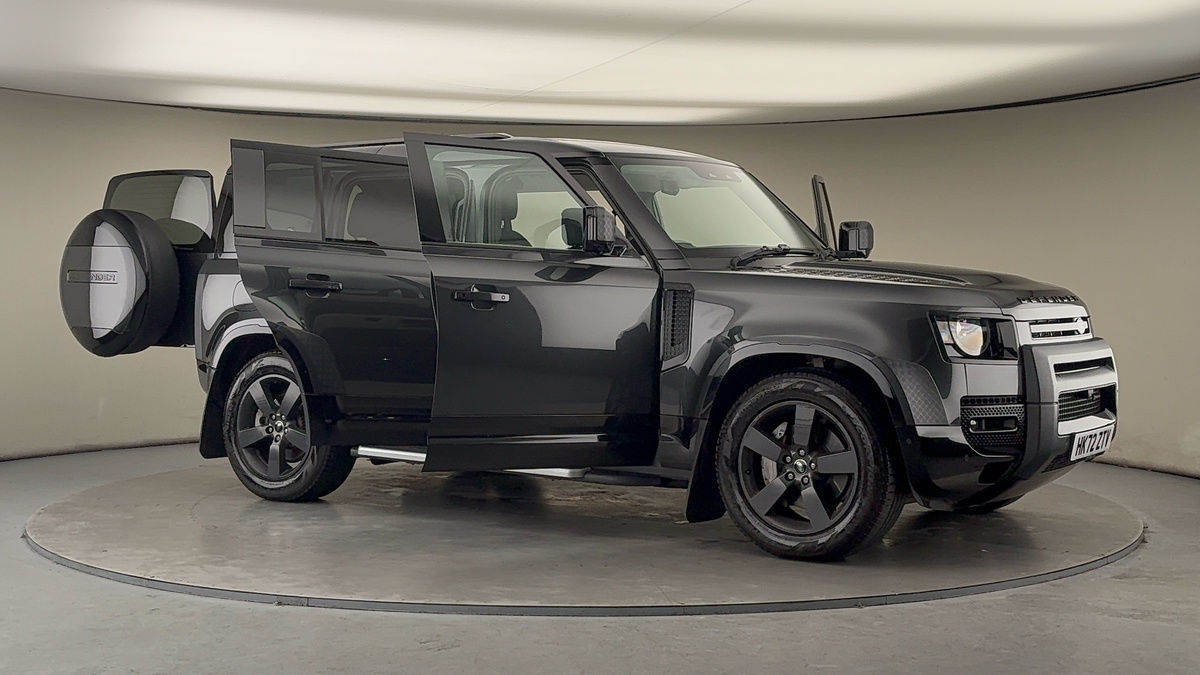 More views of Land Rover Defender 110