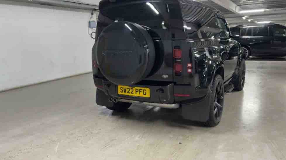 More views of Land Rover Defender 90