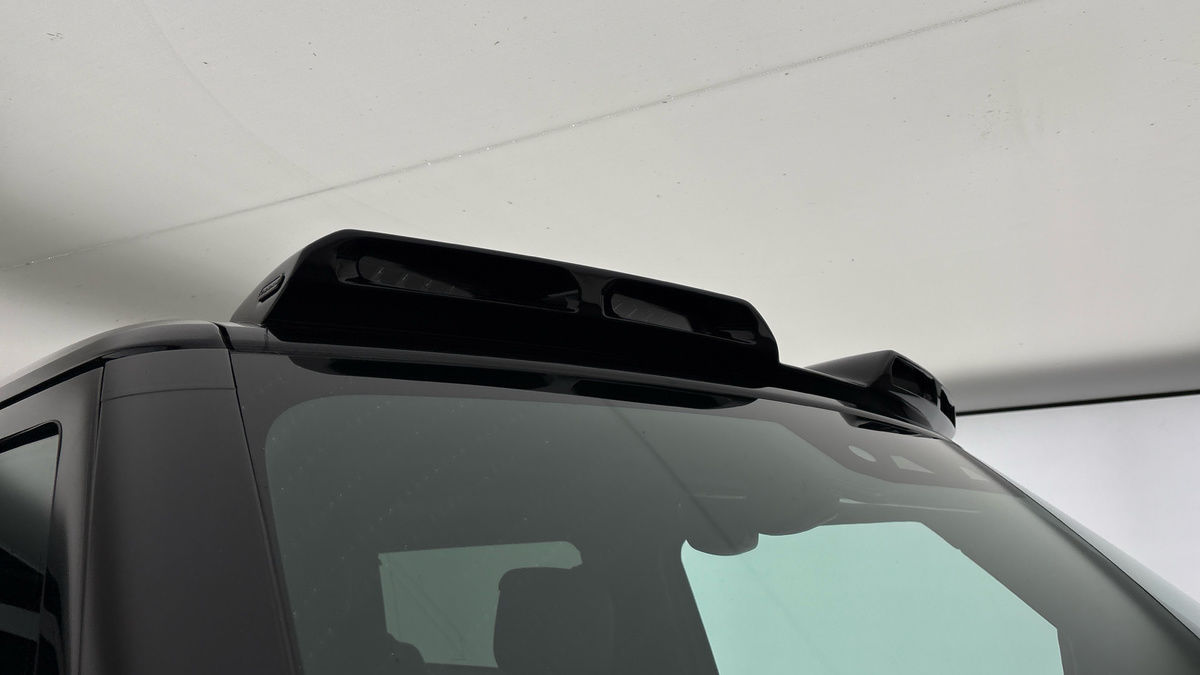 Land Rover Defender 90 Urban Image 27