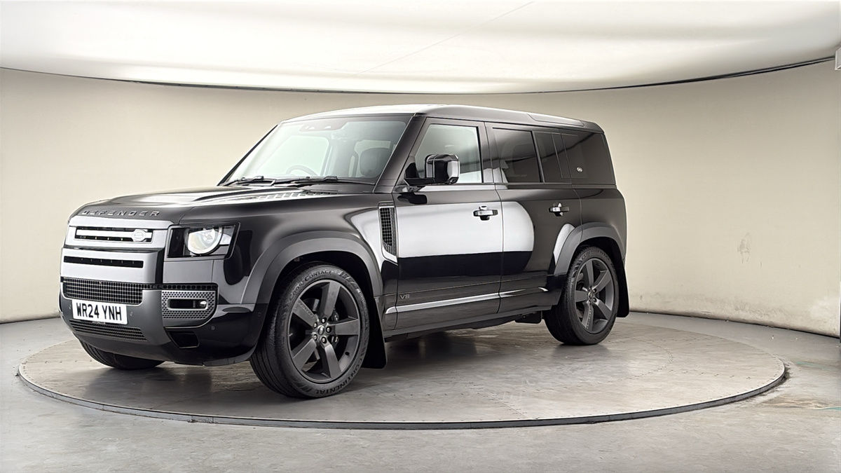 Land Rover Defender 110 Image 20