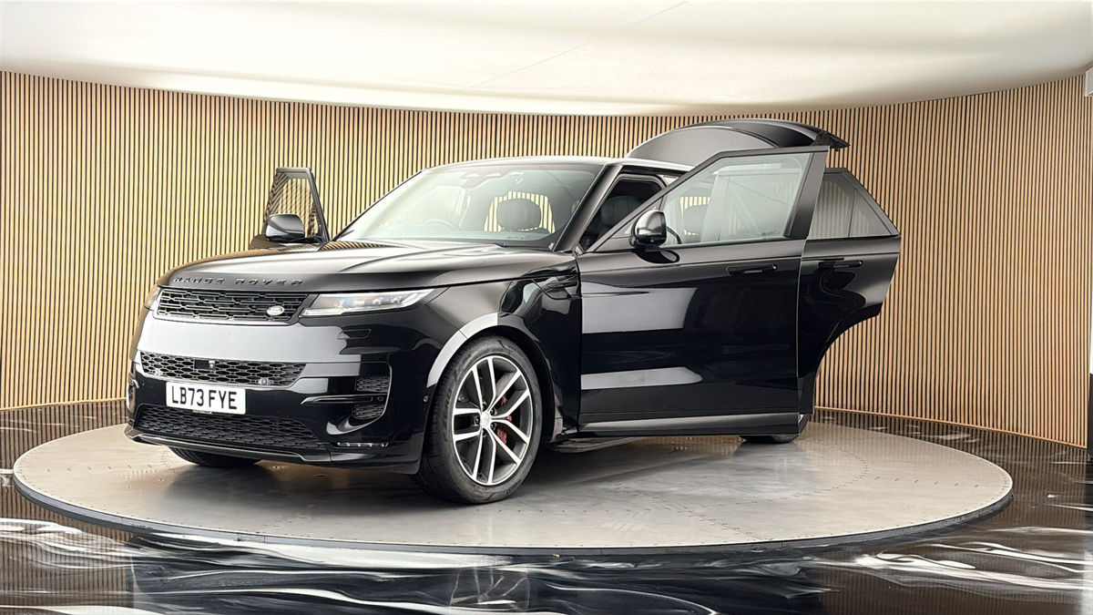 More views of Land Rover Range Rover Sport
