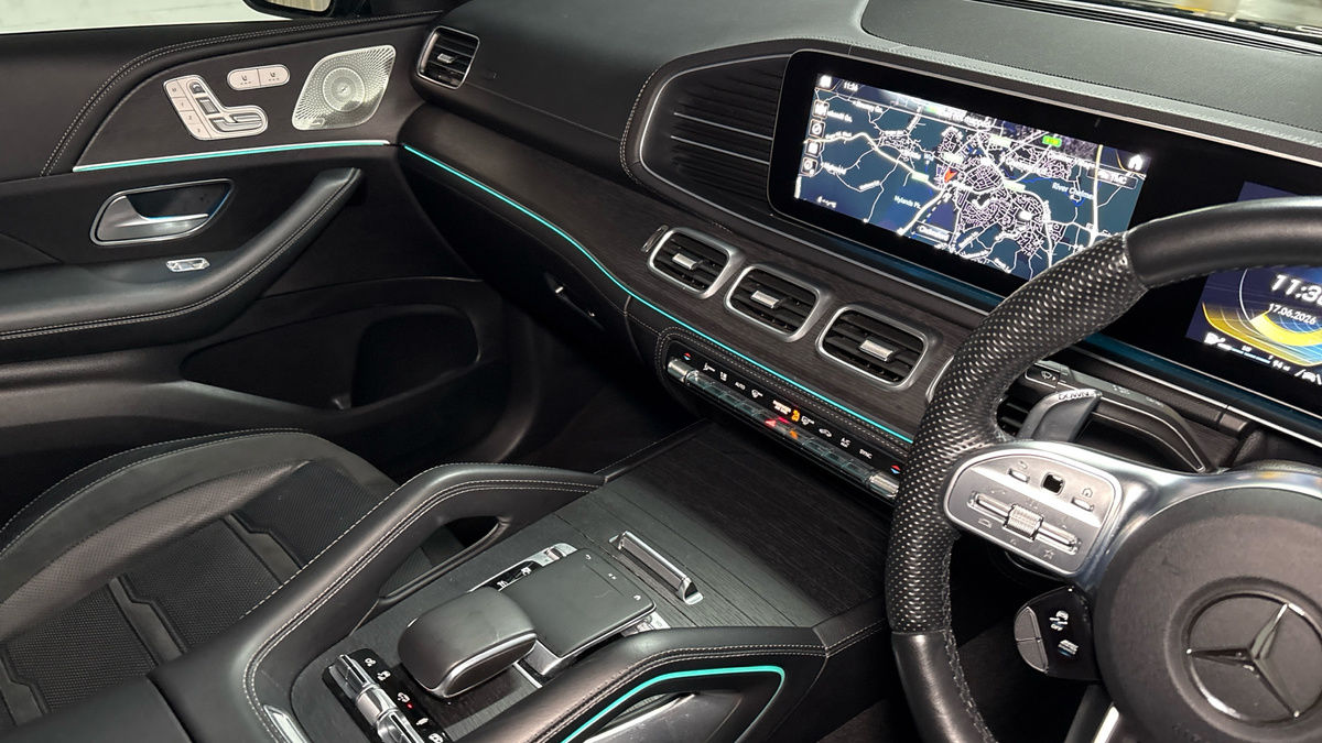 Mercedes-Benz GLE Image 18