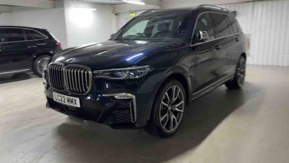 More views of BMW X7