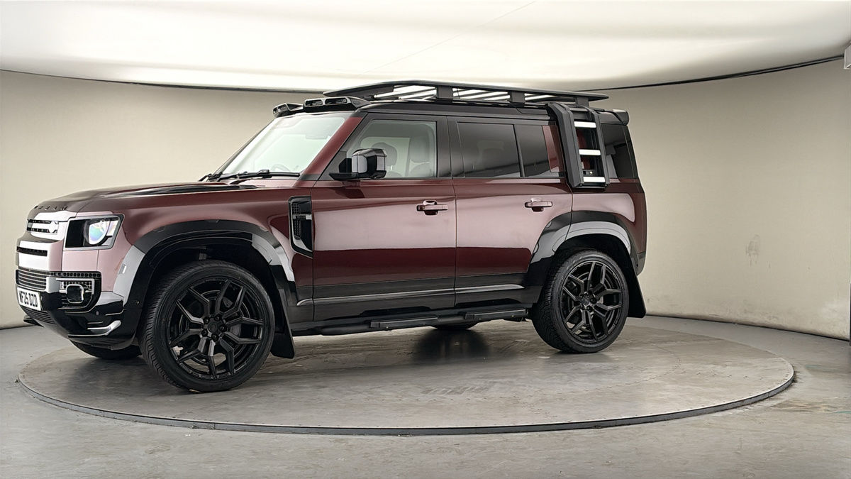 More views of Land Rover Defender 110