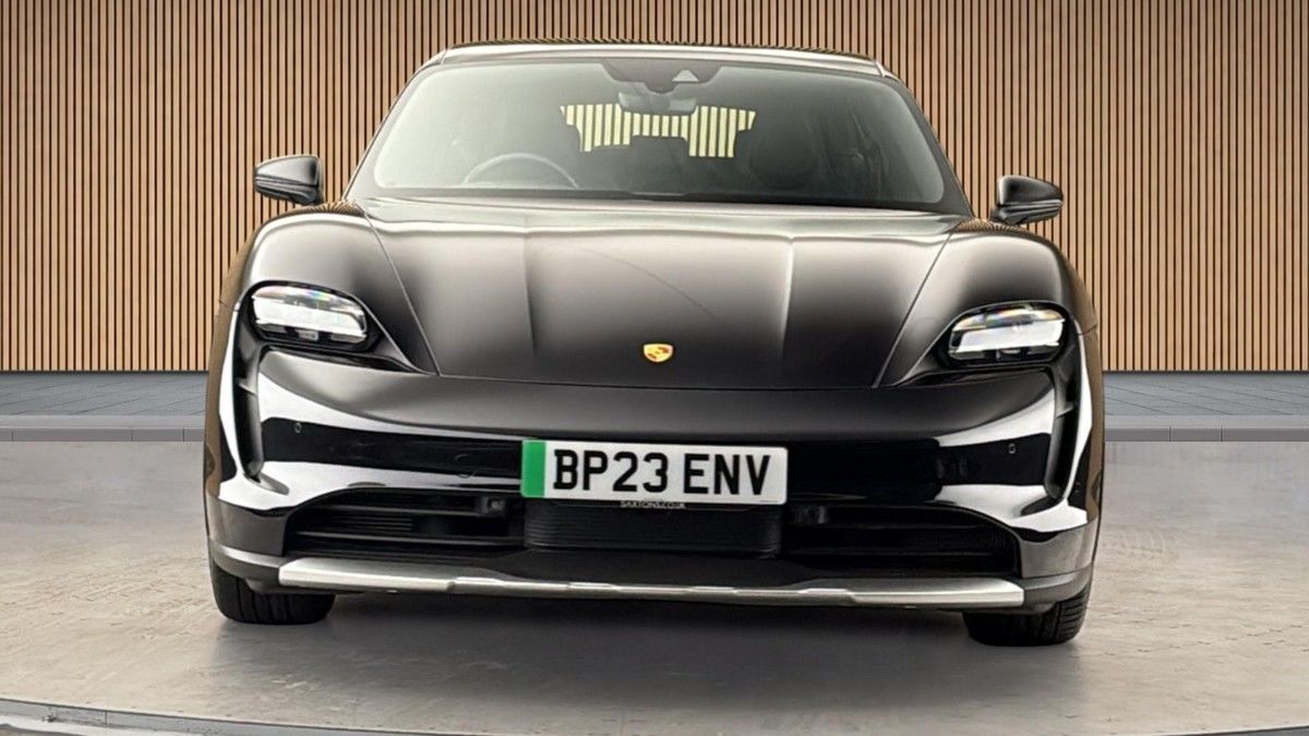 Porsche Taycan Image 3