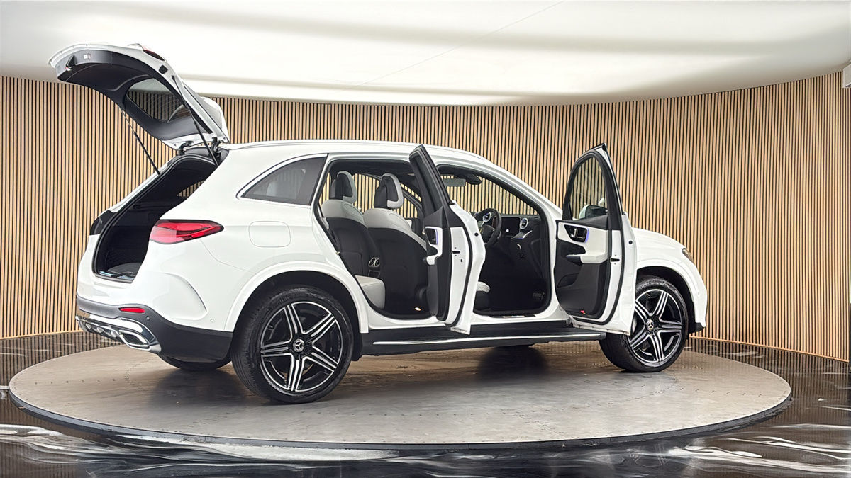 More views of Mercedes-Benz GLC