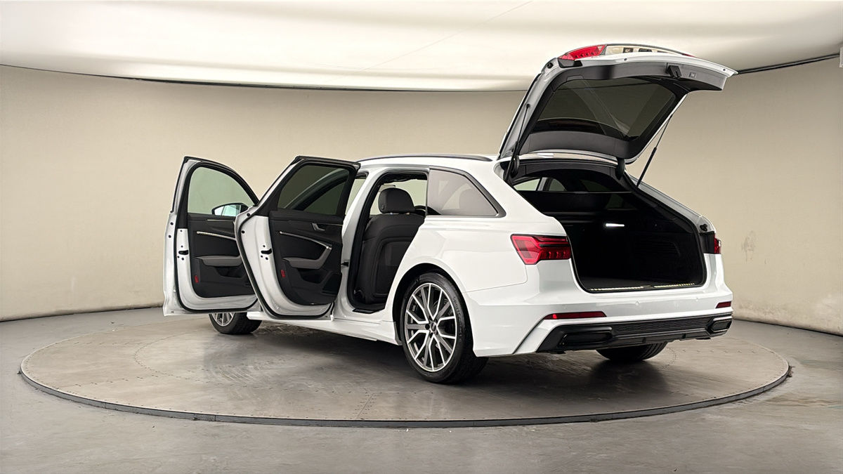 Audi A6 Avant Image 23
