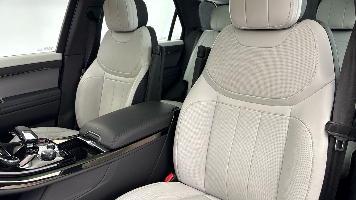 Land Rover Range Rover Sport Image 7
