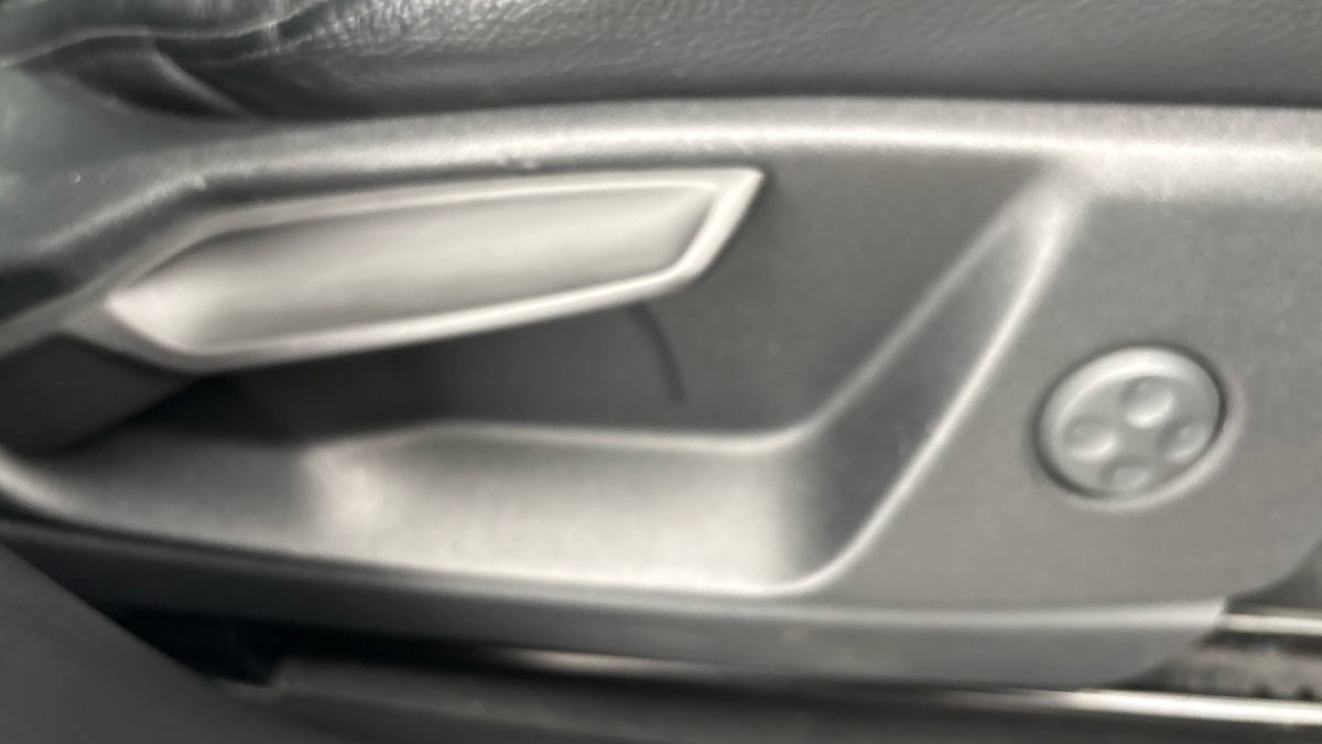 Audi Q5 Image 32