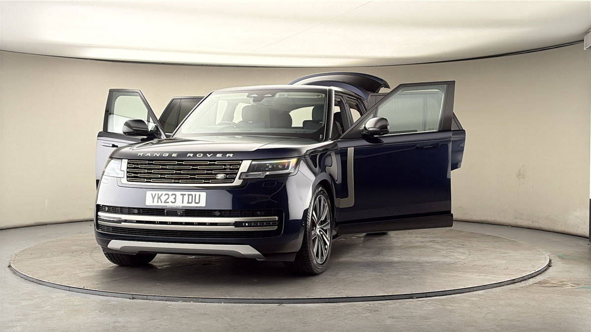 More views of Land Rover Range Rover