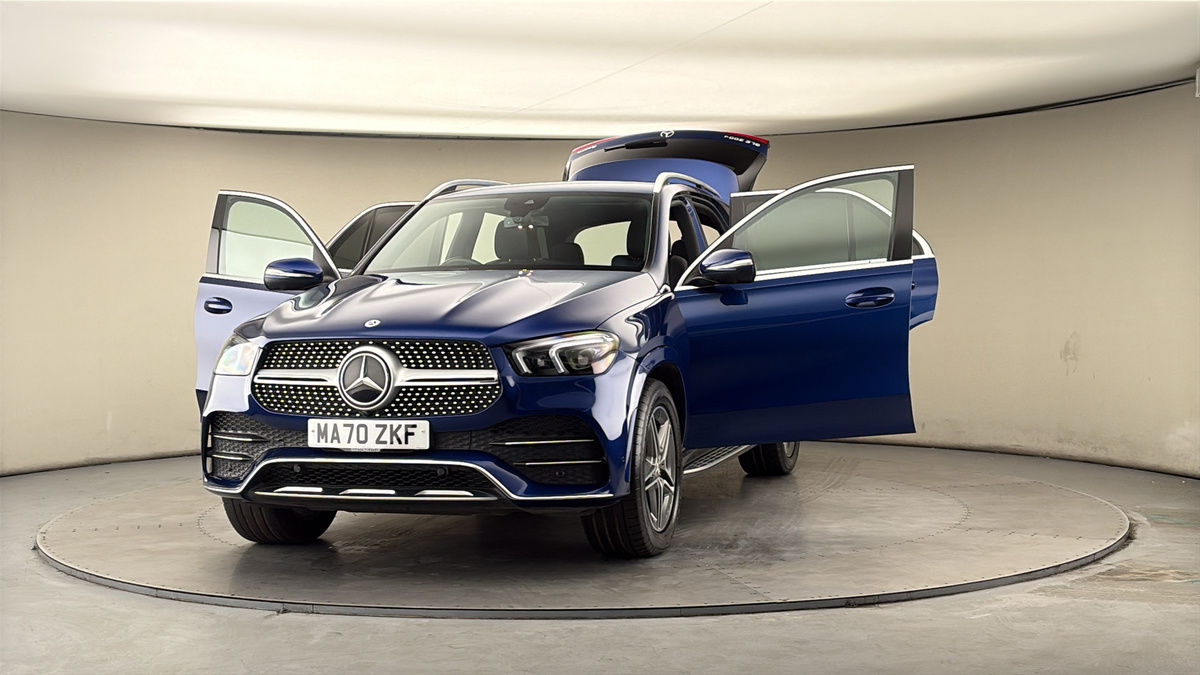 More views of Mercedes-Benz GLE