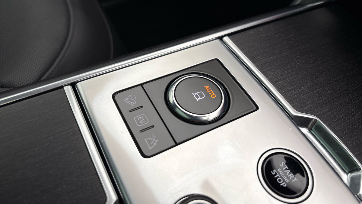 Land Rover Range Rover Image 31