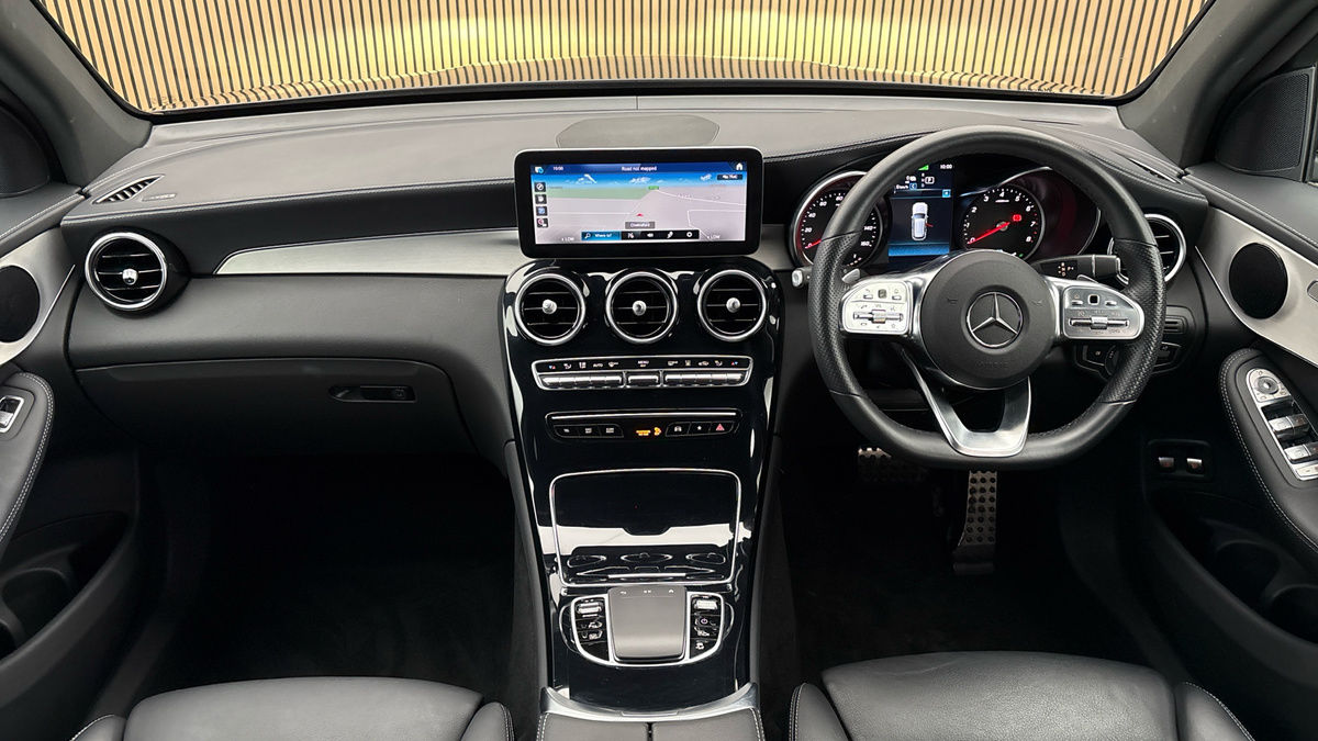 Mercedes-Benz GLC Image 12