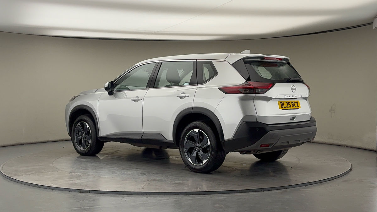 More views of Nissan X-Trail