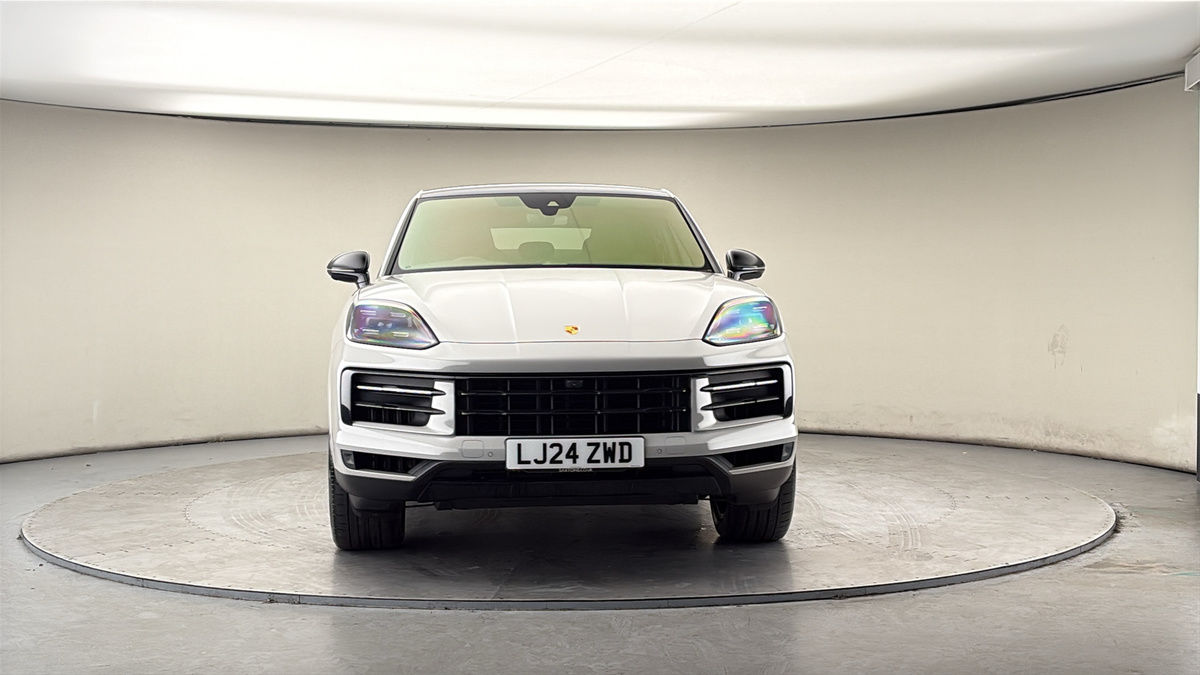 More views of Porsche Cayenne