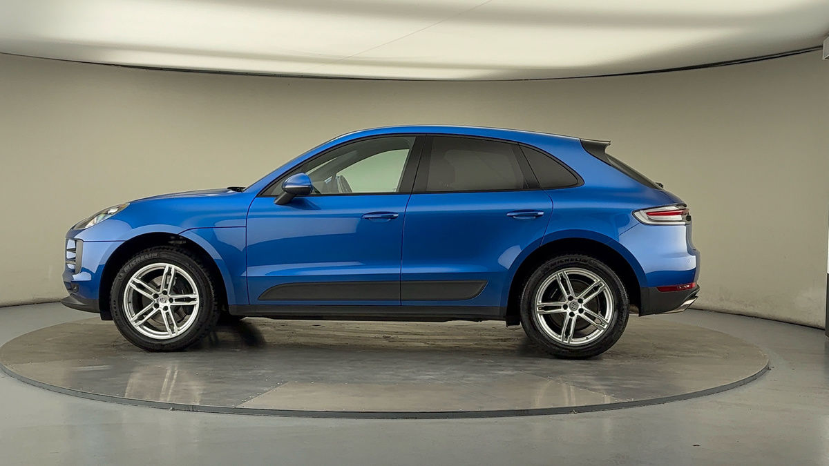 More views of Porsche Macan