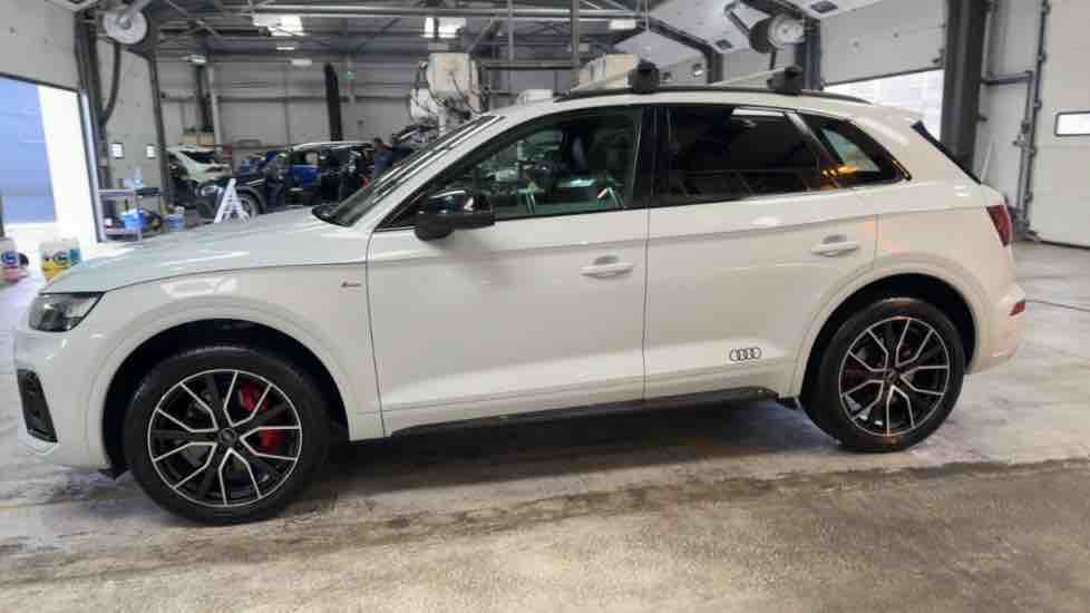 More views of Audi Q5