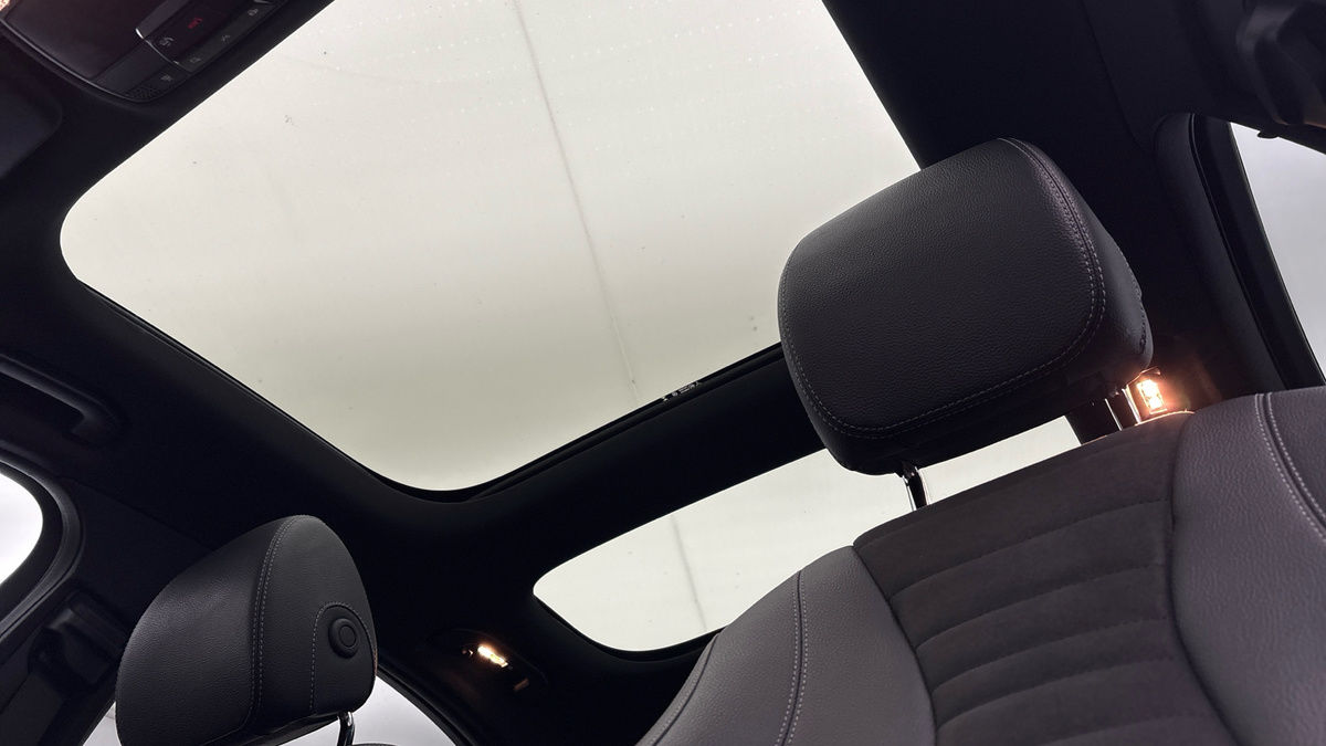 Mercedes-Benz E Class Image 6