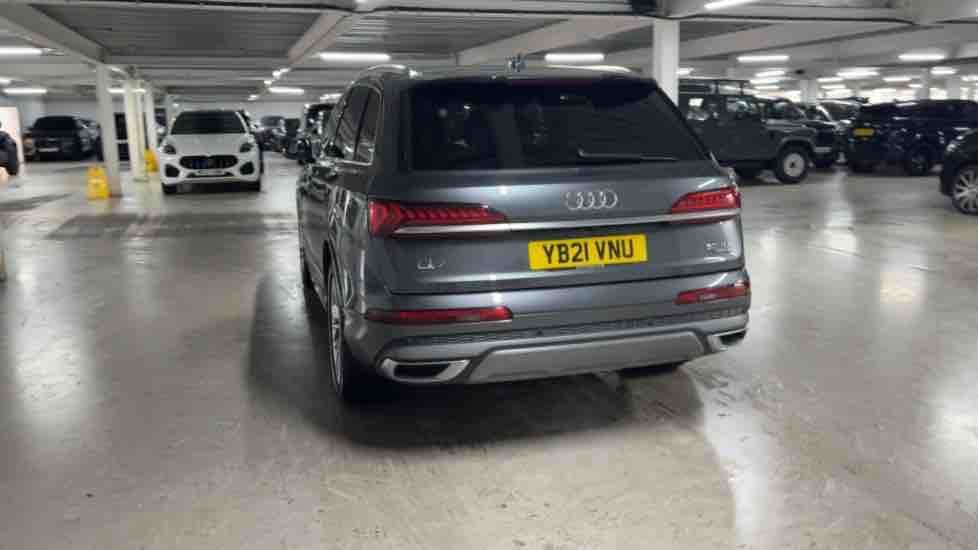 More views of Audi Q7