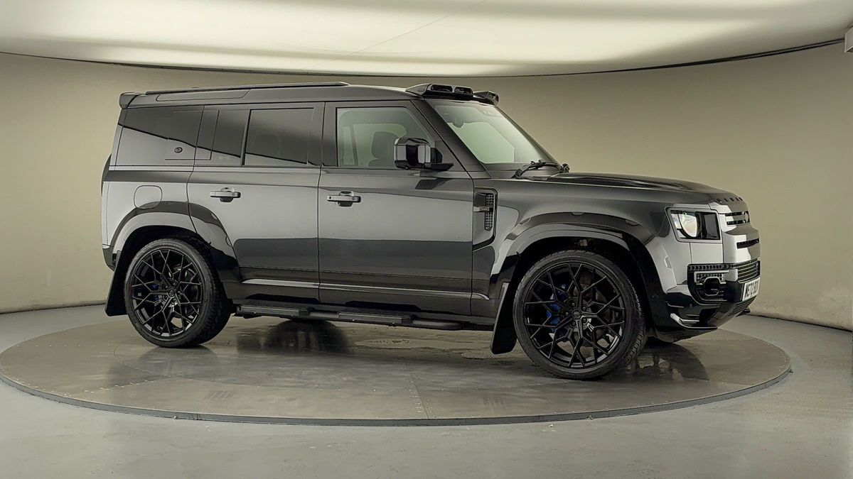More views of Land Rover Defender 110
