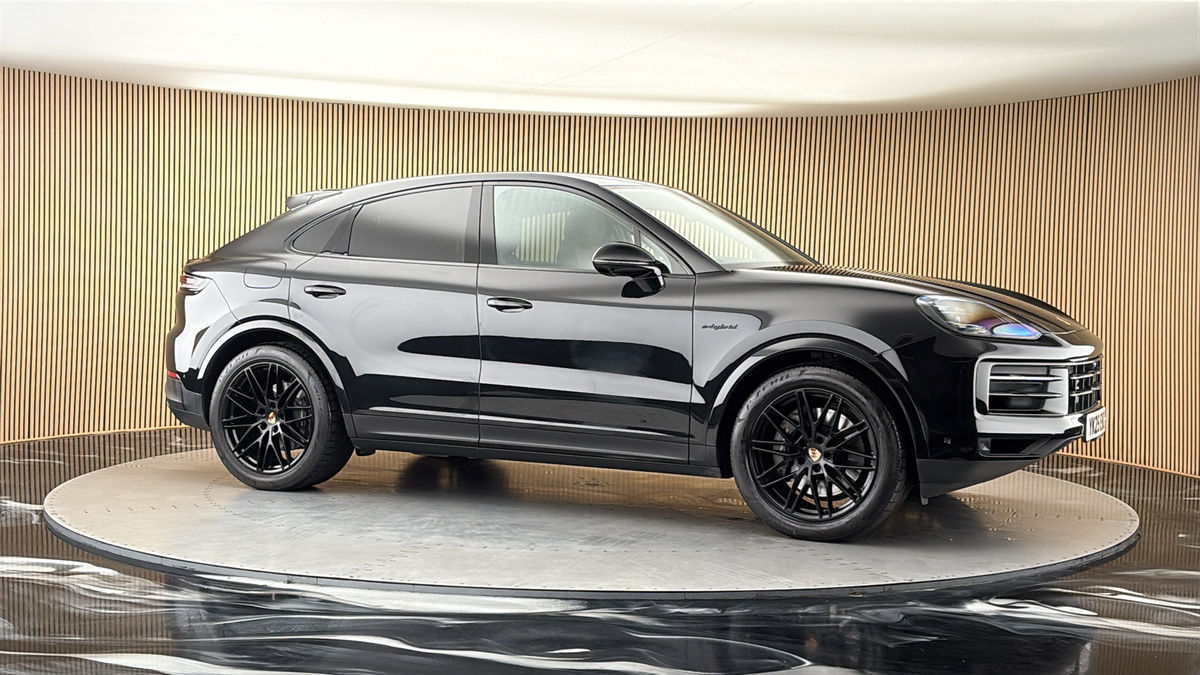 More views of Porsche Cayenne