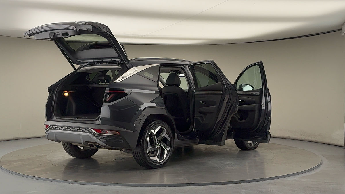 More views of Hyundai TUCSON