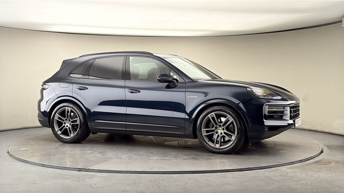 More views of Porsche Cayenne